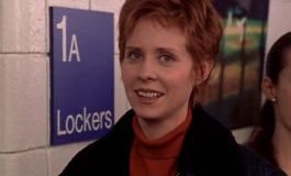 Отведи меня на бейсбол / Take Me Out to the Ball Game – фото момента из 1 серии 2 сезона сериала Секс в большом городе